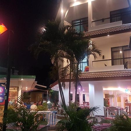 La Capannina Hotel Patong Luaran gambar