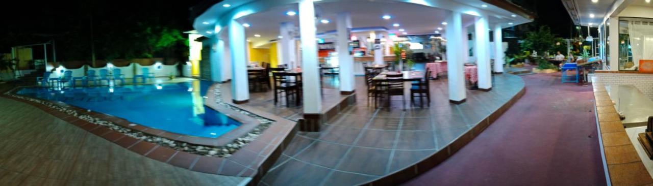 La Capannina Hotel Patong Luaran gambar