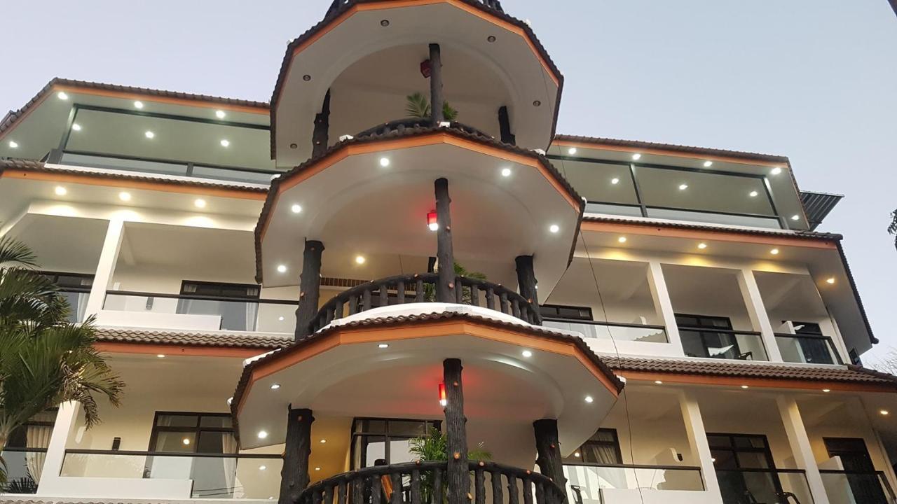 La Capannina Hotel Patong Luaran gambar