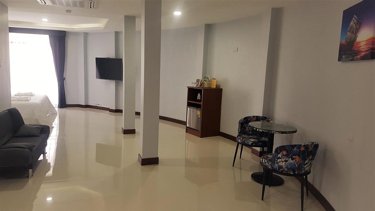 La Capannina Hotel Patong Luaran gambar