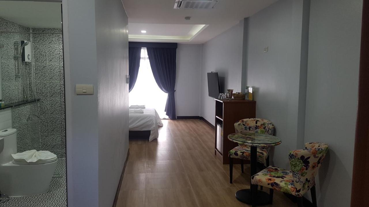 La Capannina Hotel Patong Luaran gambar